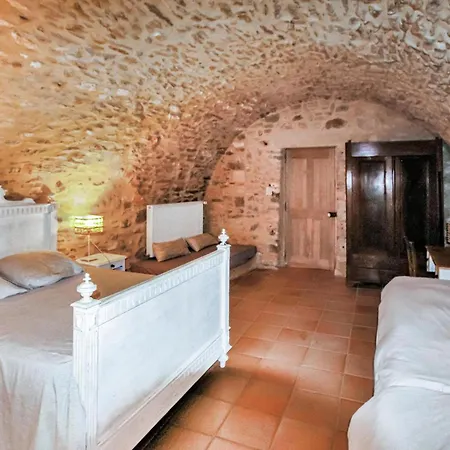 Awesome In Saint-montant Holiday home Saint-Montan