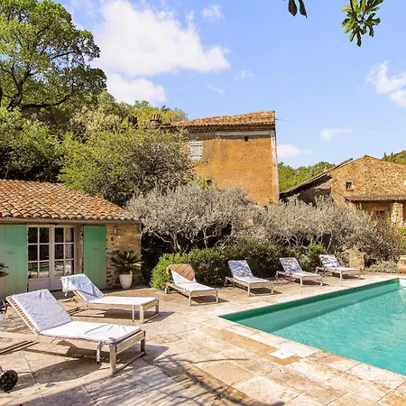 Holiday home Awesome In Saint-montant